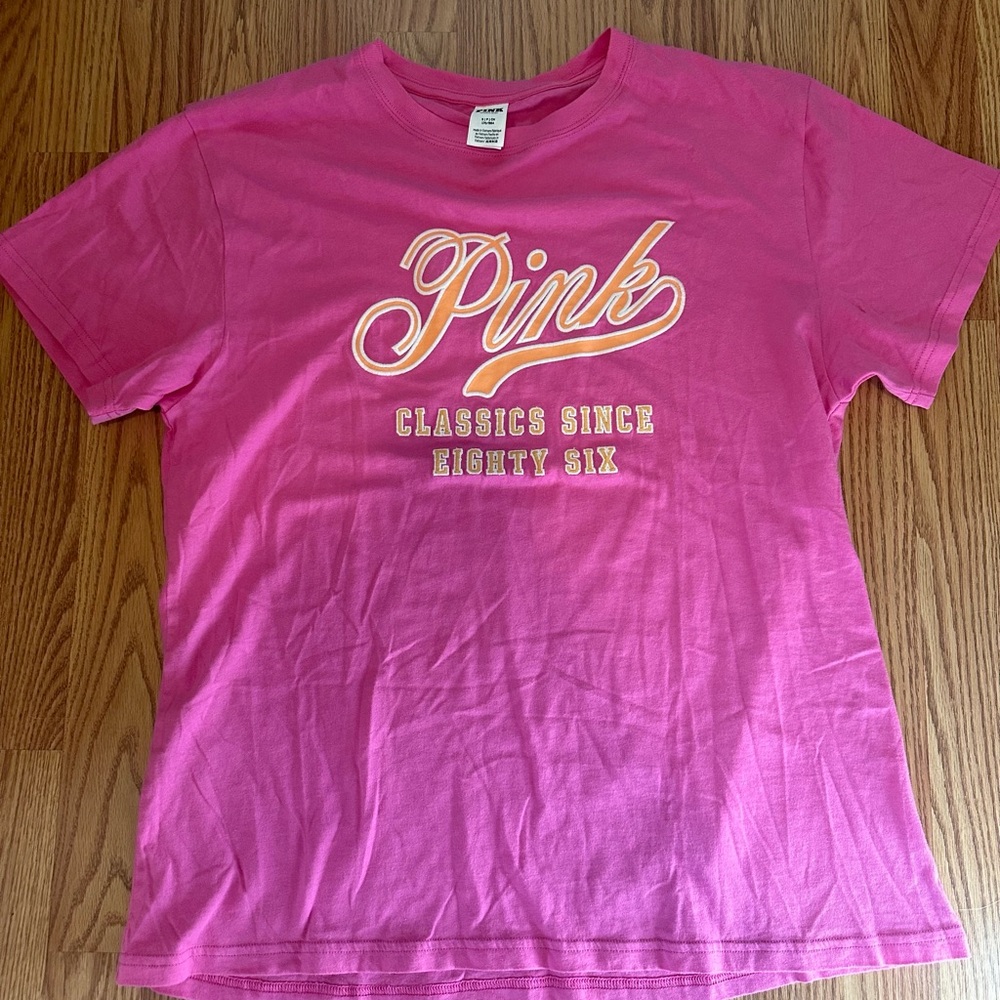 VS Pink Classics since 1986 Campus Tee S